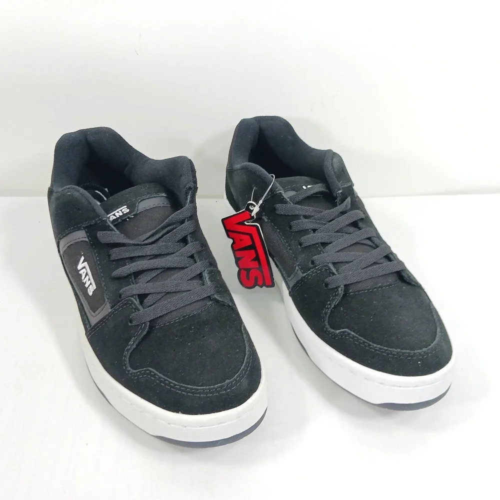 Vans Seldan Mens 8.5 Black White Suede Canvas Low Top Skate Shoes 500664